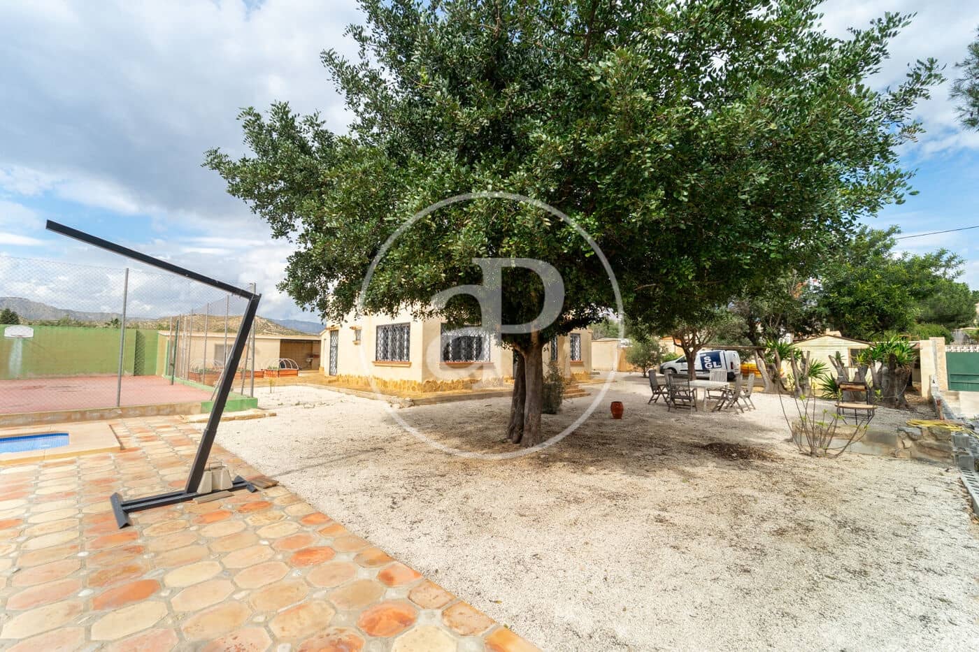 5 bedroom Villa for sale in Muchamiel / Mutxamel with pool - € 498,000 (Ref: 9645113)