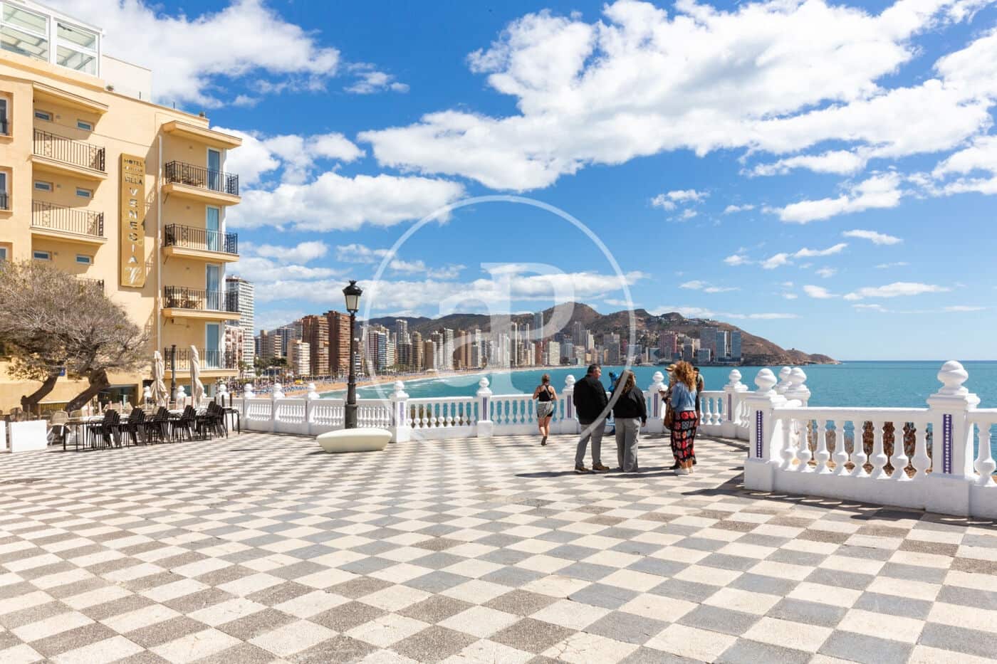 2 sovrum Lägenhet till salu i Benidorm - 350 000 € (Ref: 9645114)