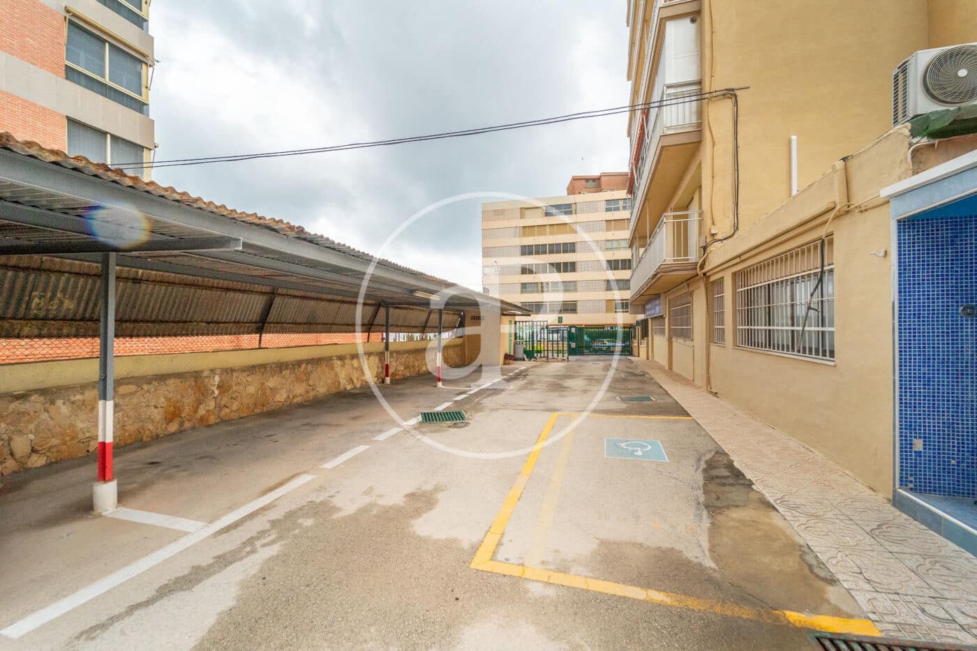 2 bedroom Apartment for sale in Benidorm - € 350,000 (Ref: 9645114)