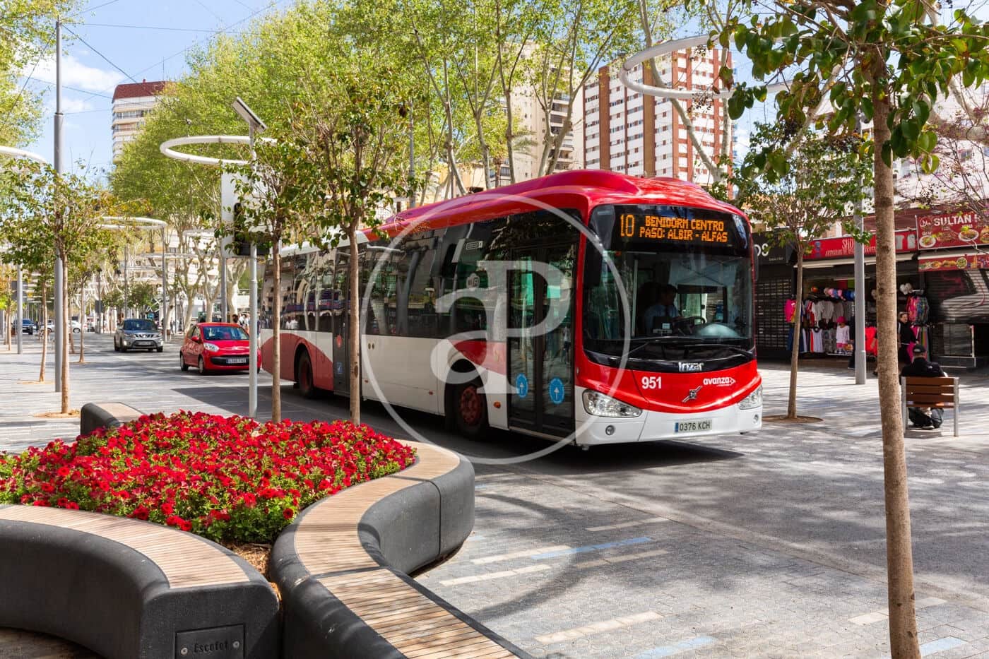 2 bedroom Apartment for sale in Benidorm - € 350,000 (Ref: 9645114)