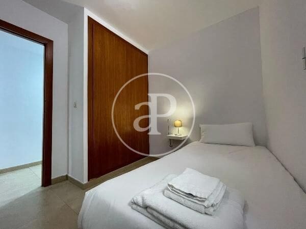 4 camera da letto Appartamento da affittare in En Corts, Valencia città - 1.500 € (Rif: 9648250)
