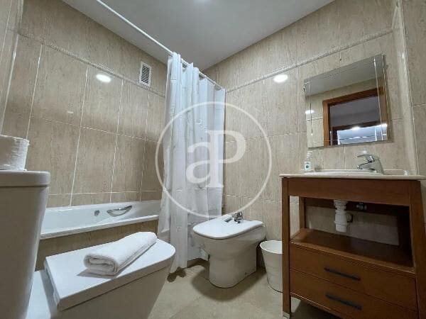 4 camera da letto Appartamento da affittare in Valencia citta - 1.500 € (Rif: 9648250)