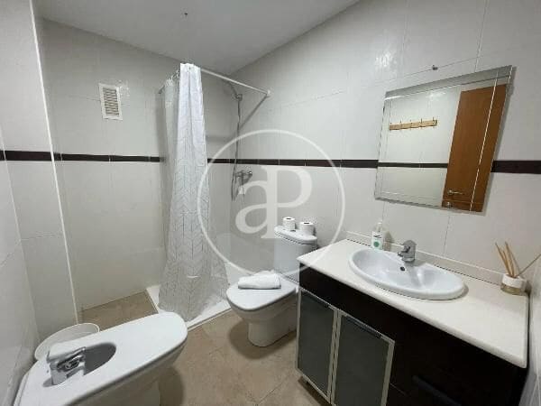 4 camera da letto Appartamento da affittare in Valencia citta - 1.500 € (Rif: 9648250)