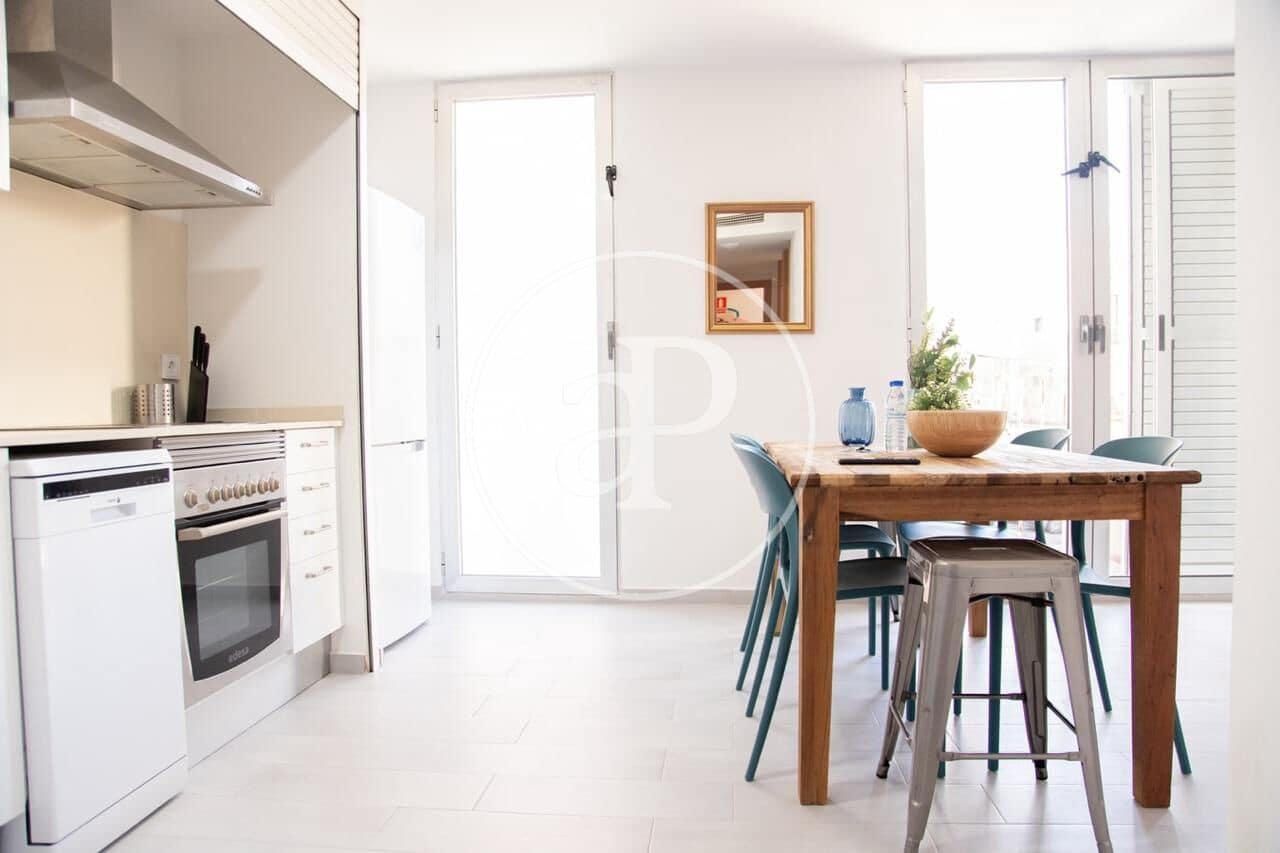 Apartamento de 2 habitaciones en València ciudad en alquiler - 1.500 € (Ref: 9648251)