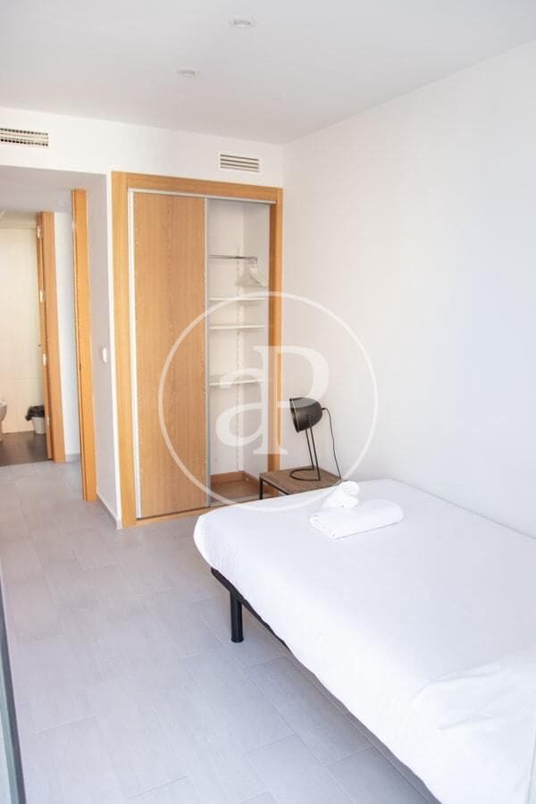 Apartamento de 2 habitaciones en València ciudad en alquiler - 1.500 € (Ref: 9648251)