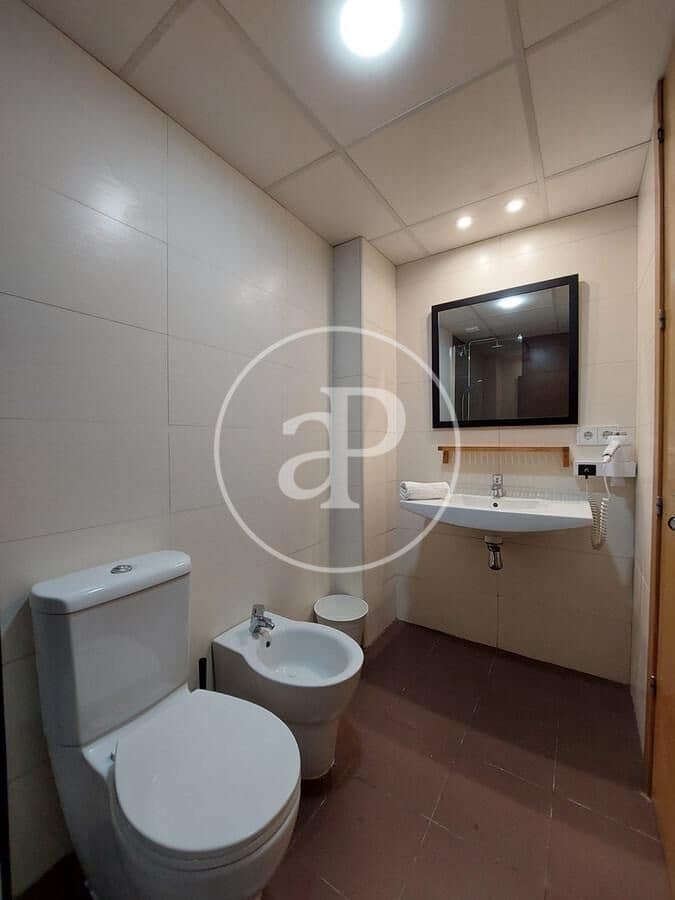 Apartamento de 2 habitaciones en València ciudad en alquiler - 1.500 € (Ref: 9648251)