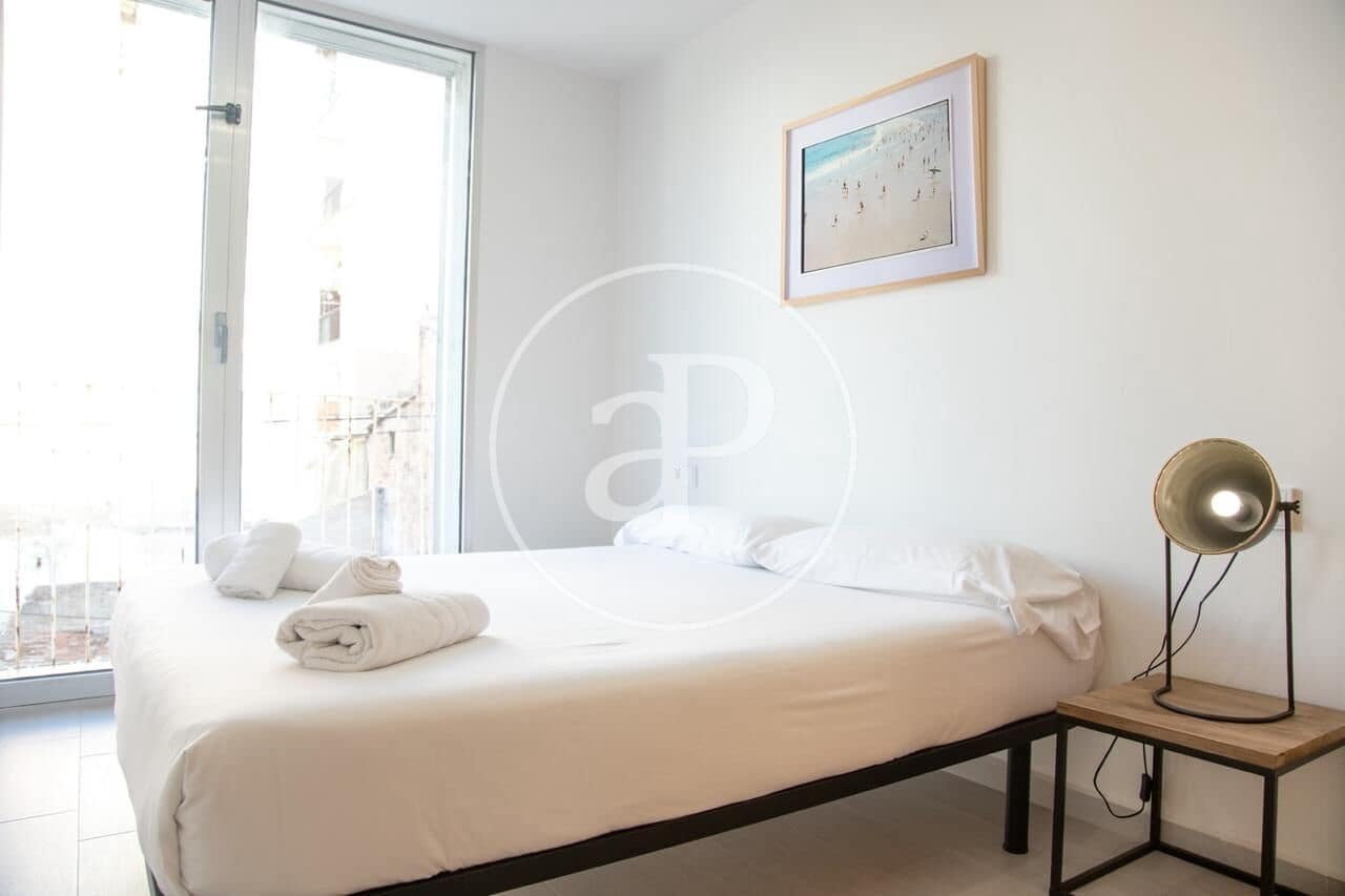 Apartamento de 2 habitaciones en València ciudad en alquiler - 1.500 € (Ref: 9648251)