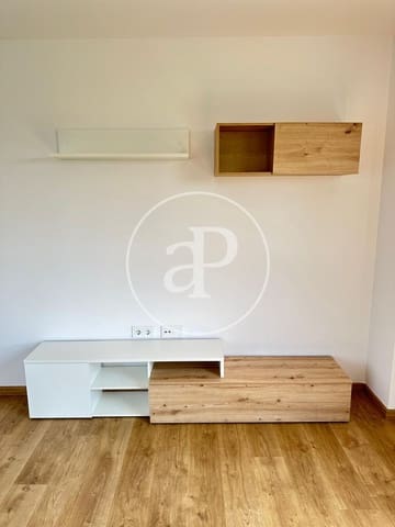 Apartamento de 3 habitaciones en Mont-Olivet, València ciudad en alquiler con piscina - 2.500 € (Ref: 9648253)