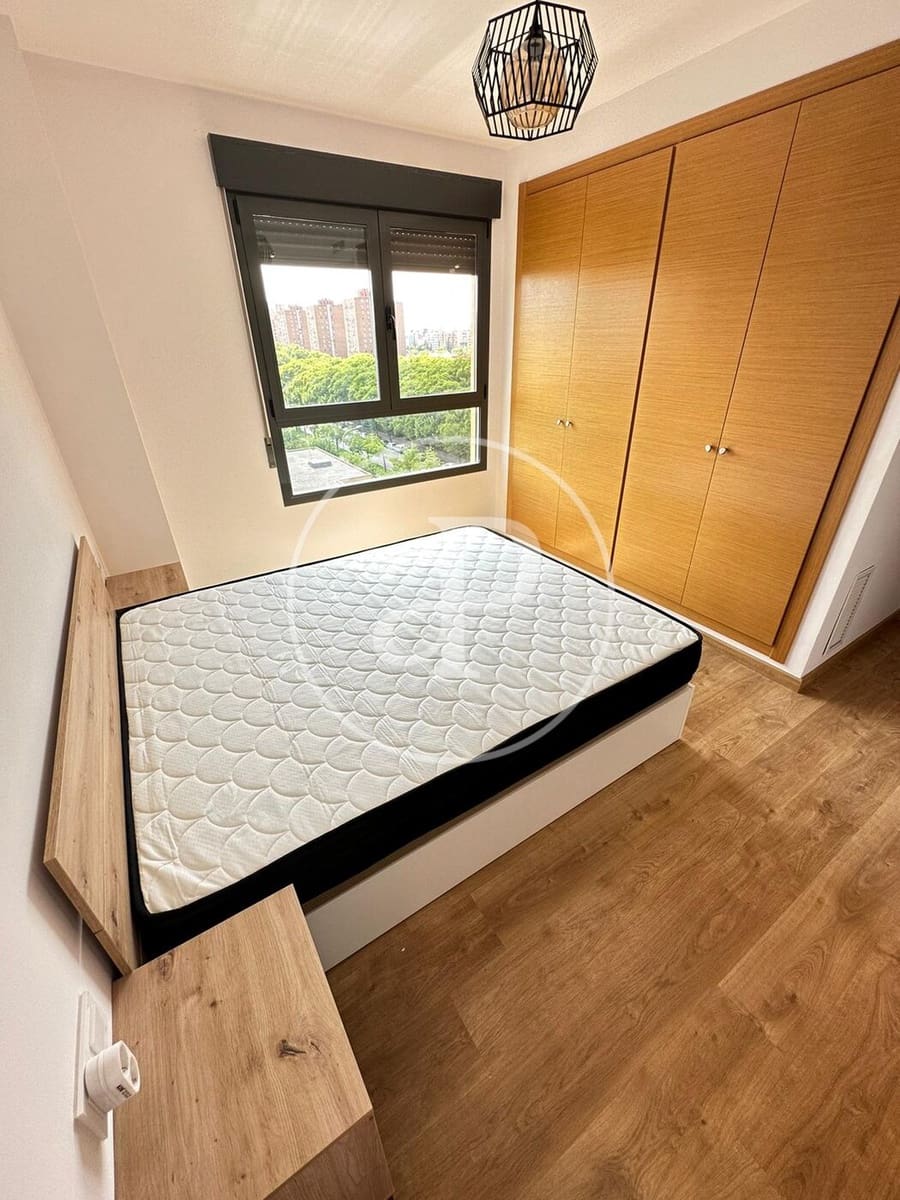 Apartamento de 3 habitaciones en València ciudad en alquiler con piscina - 2.500 € (Ref: 9648253)