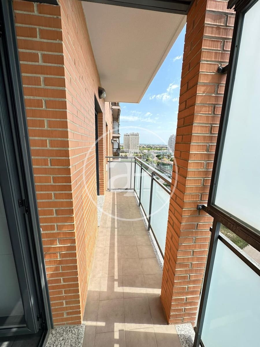 Apartamento de 3 habitaciones en València ciudad en alquiler con piscina - 2.500 € (Ref: 9648253)