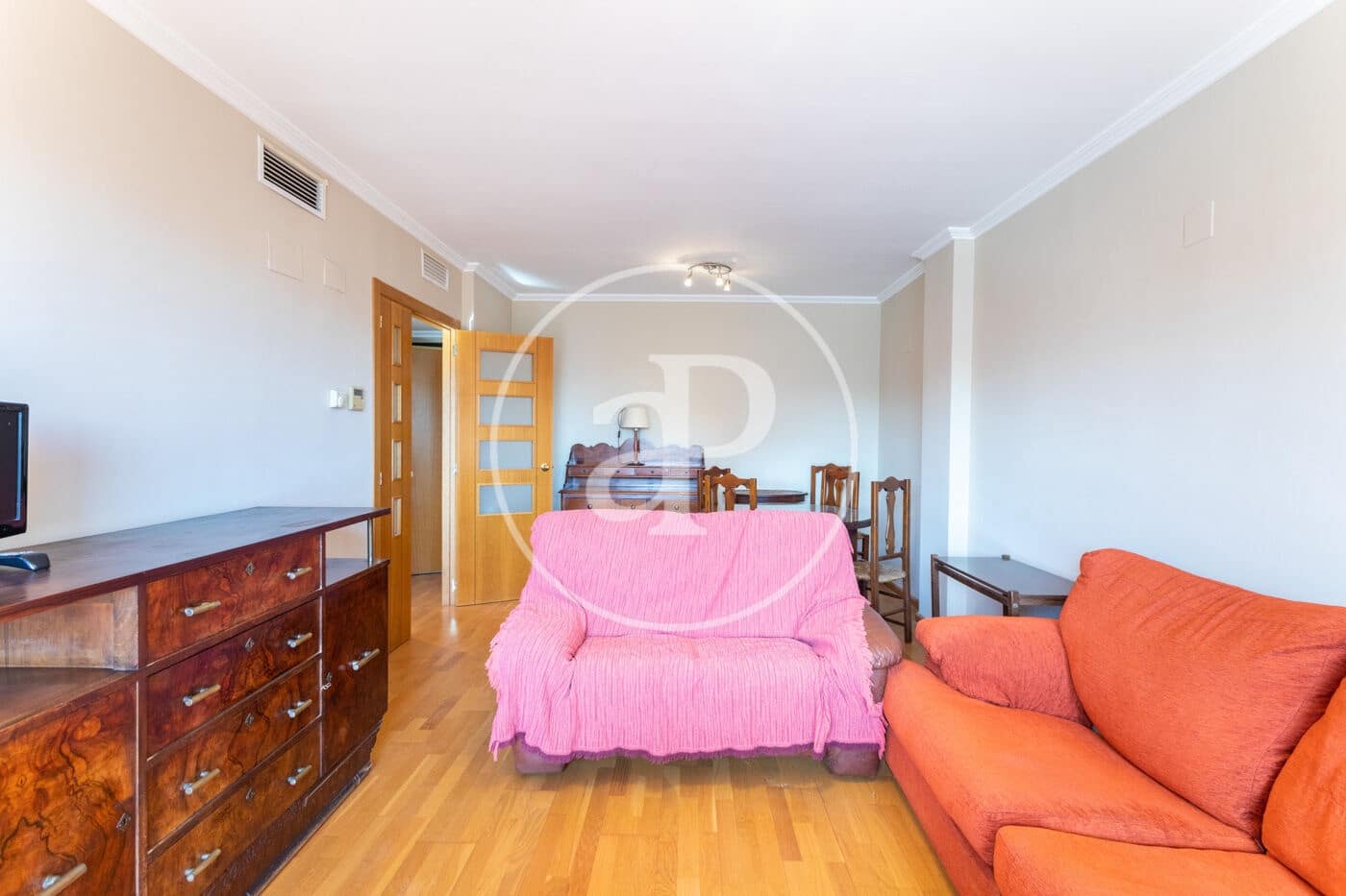 2 soverom Leilighet til leie i Valencia by med svømmebasseng - € 1 500 (Ref: 9652097)