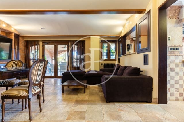 4 soverom Villa til leie i Alginet med svømmebasseng - € 4 500 (Ref: 9652098)