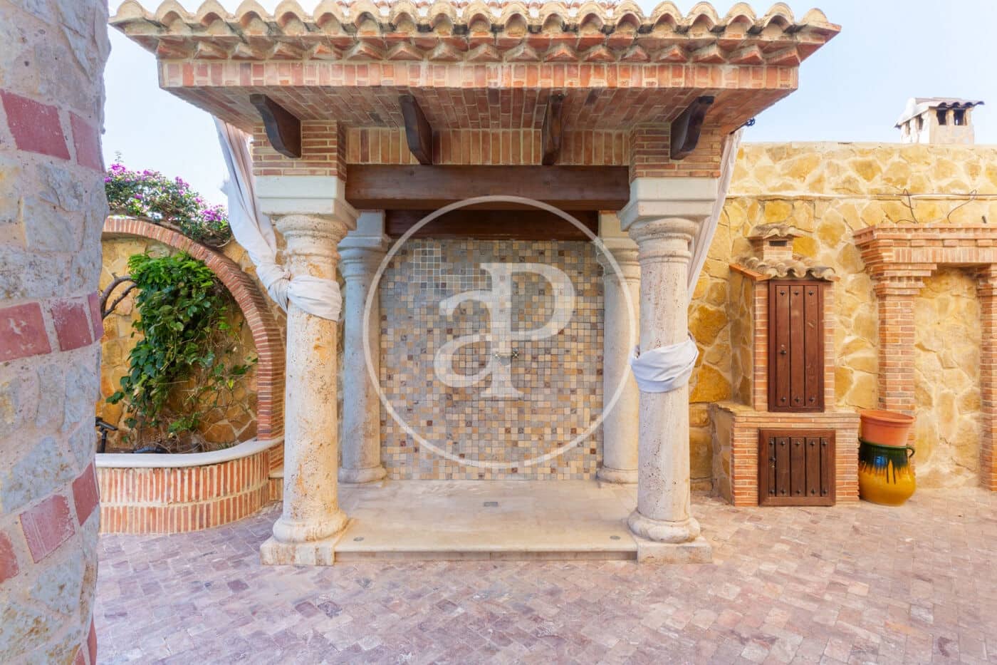 4 soverom Villa til leie i Alginet med svømmebasseng - € 4 500 (Ref: 9652098)