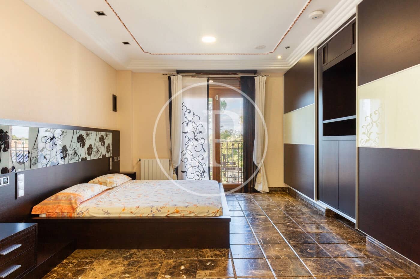 4 soverom Villa til leie i Alginet med svømmebasseng - € 4 500 (Ref: 9652098)