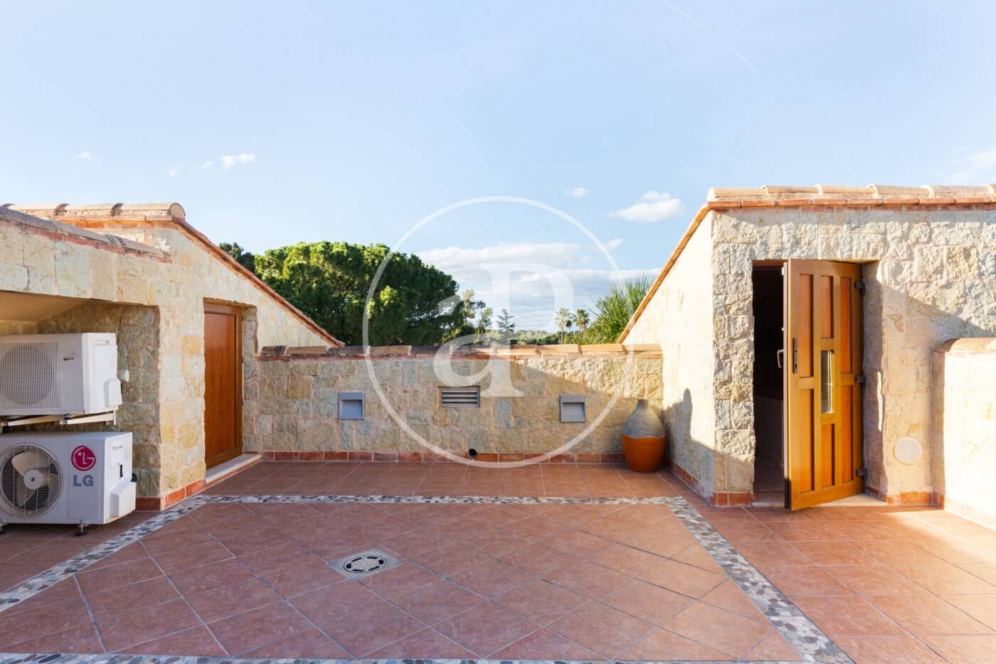 4 soverom Villa til leie i Alginet med svømmebasseng - € 4 500 (Ref: 9652098)