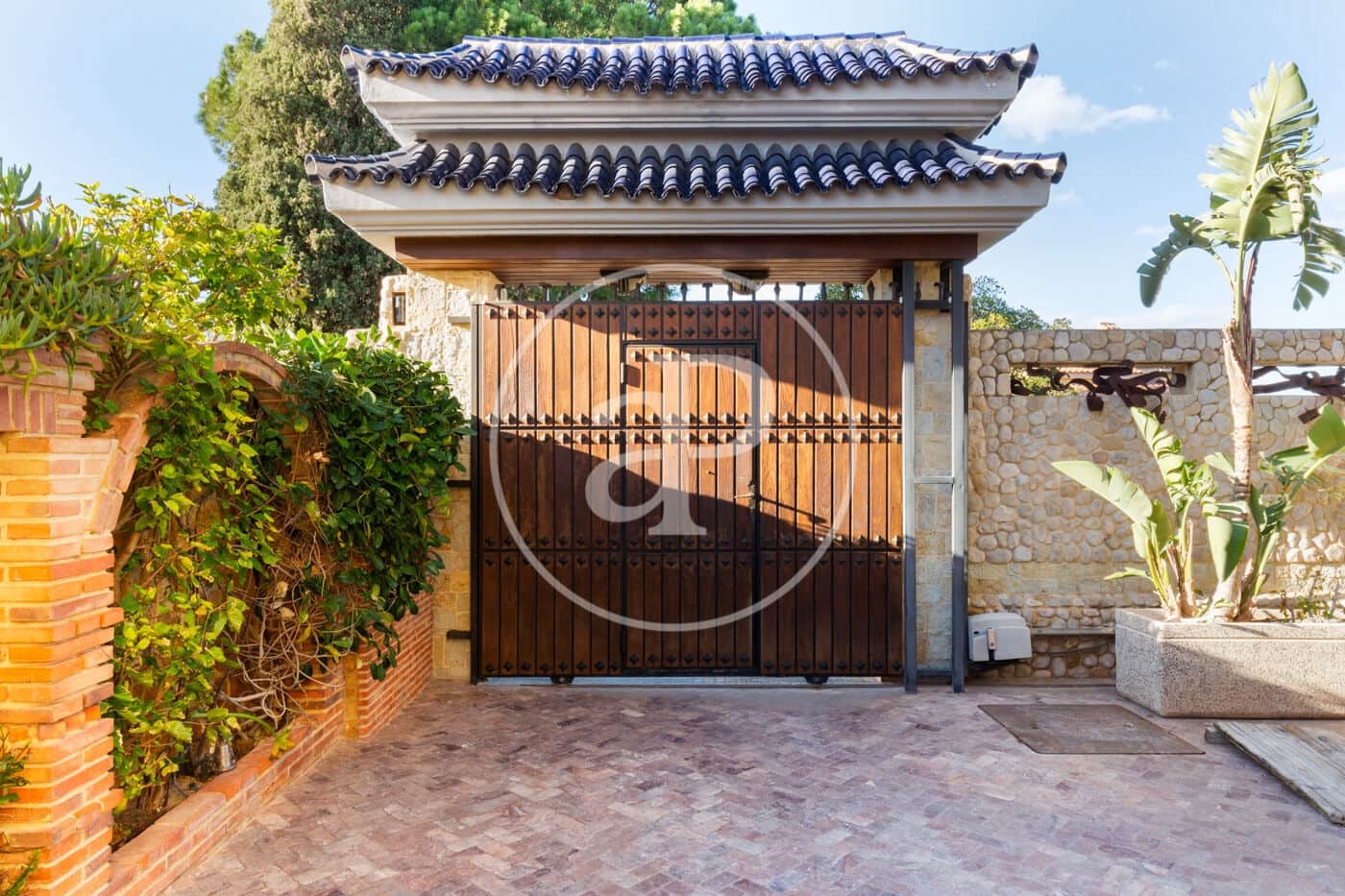 4 soverom Villa til leie i Alginet med svømmebasseng - € 4 500 (Ref: 9652098)