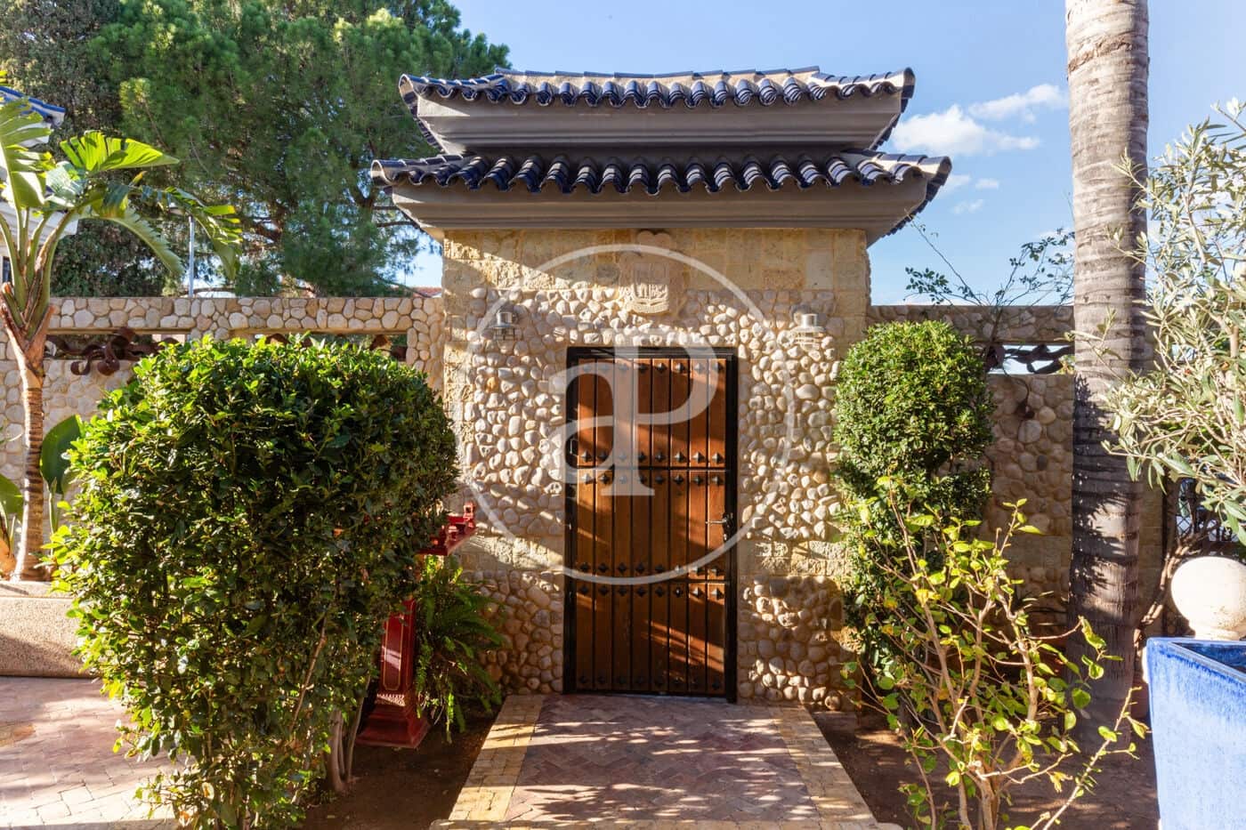 4 soverom Villa til leie i Alginet med svømmebasseng - € 4 500 (Ref: 9652098)