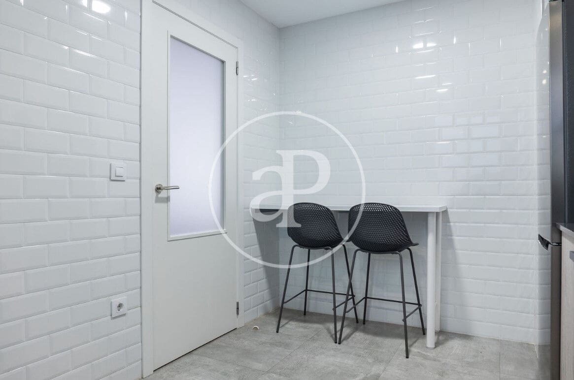 5 sypialnia Apartament do wynajęcia w Miasto Walencja - 3 500 € (Ref: 9659510)