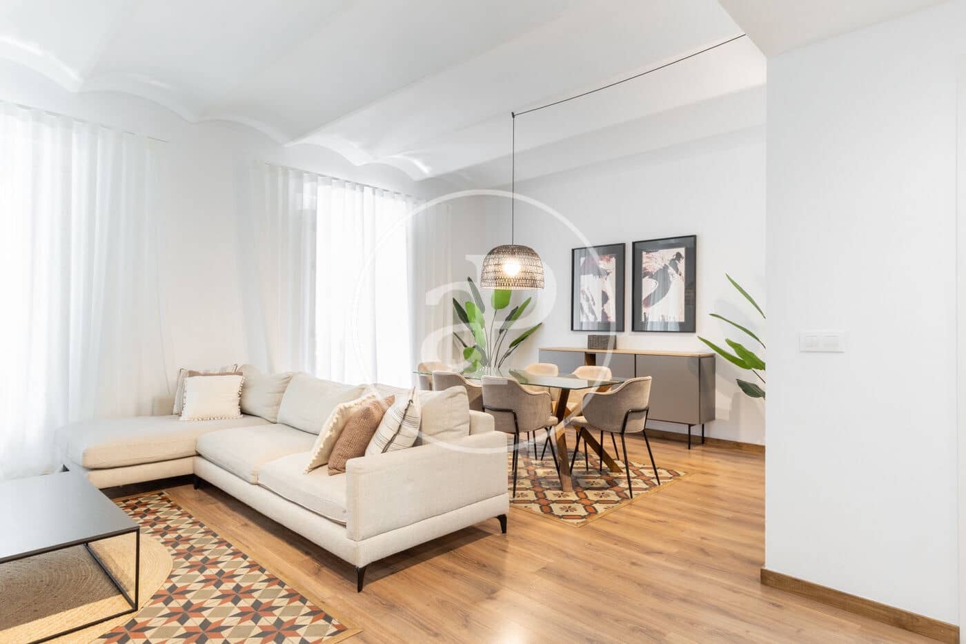 5 bedroom Apartment for rent in Valencia city - € 3,300 (Ref: 9659510)