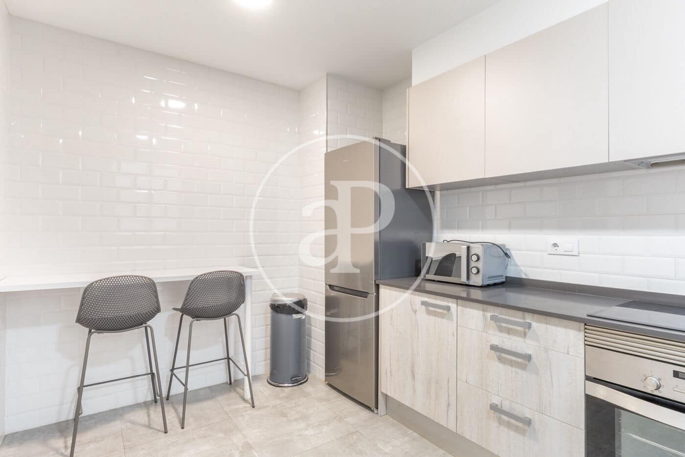 5 bedroom Apartment for rent in Valencia city - € 3,300 (Ref: 9659510)