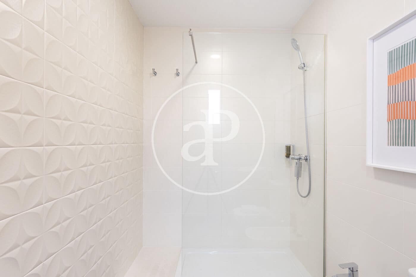 5 bedroom Apartment for rent in Valencia city - € 3,300 (Ref: 9659510)