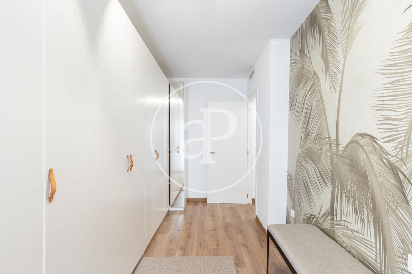 5 bedroom Apartment for rent in Valencia city - € 3,300 (Ref: 9659510)