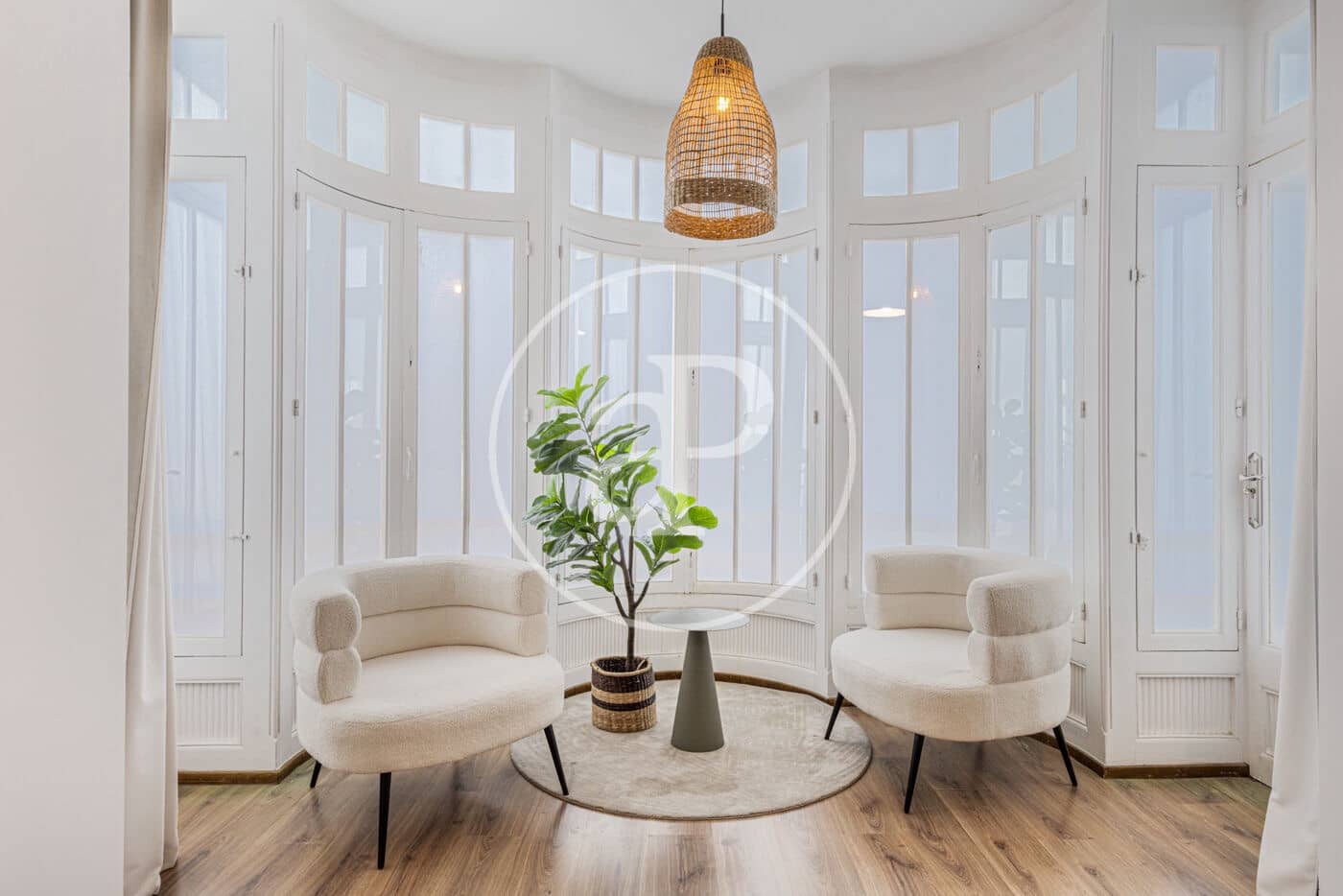 5 bedroom Apartment for rent in Valencia city - € 3,300 (Ref: 9659510)