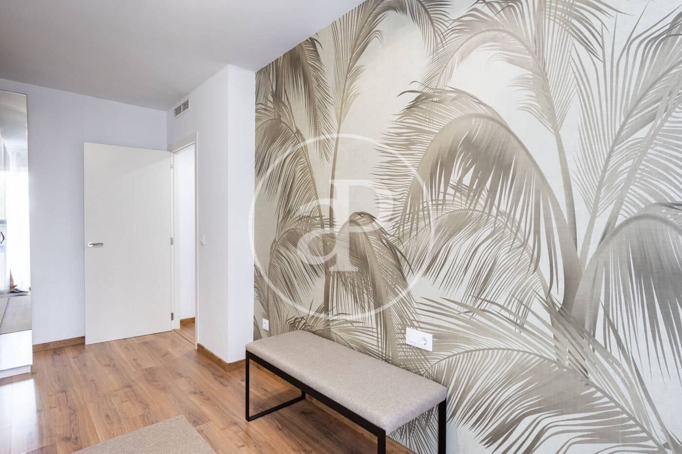 5 bedroom Apartment for rent in Valencia city - € 3,300 (Ref: 9659510)