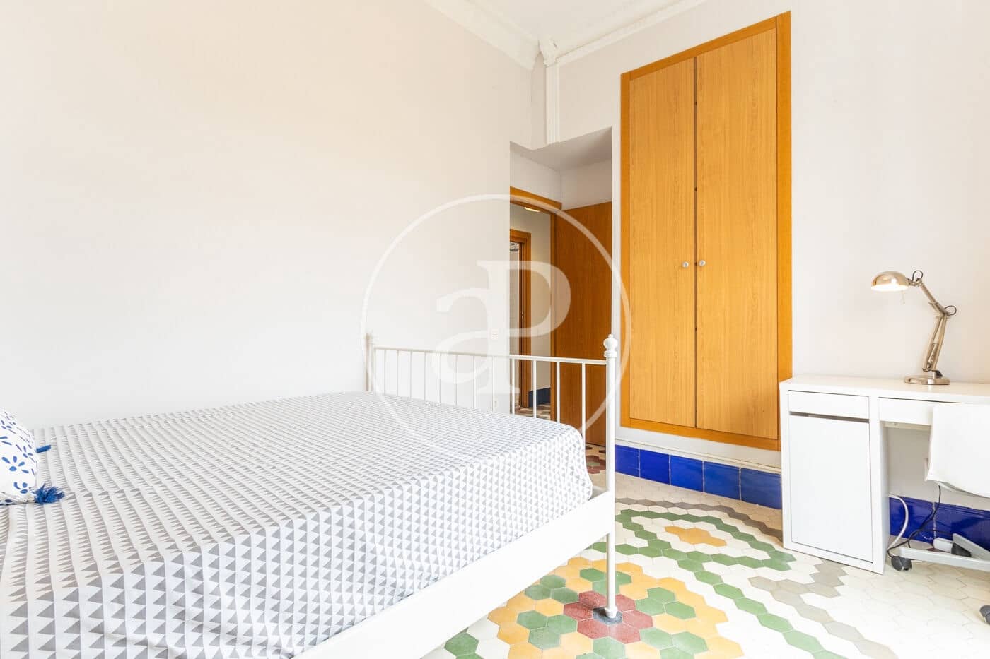 4 sovrum Lägenhet att hyra i Valencia stad - 2 000 € (Ref: 9666602)