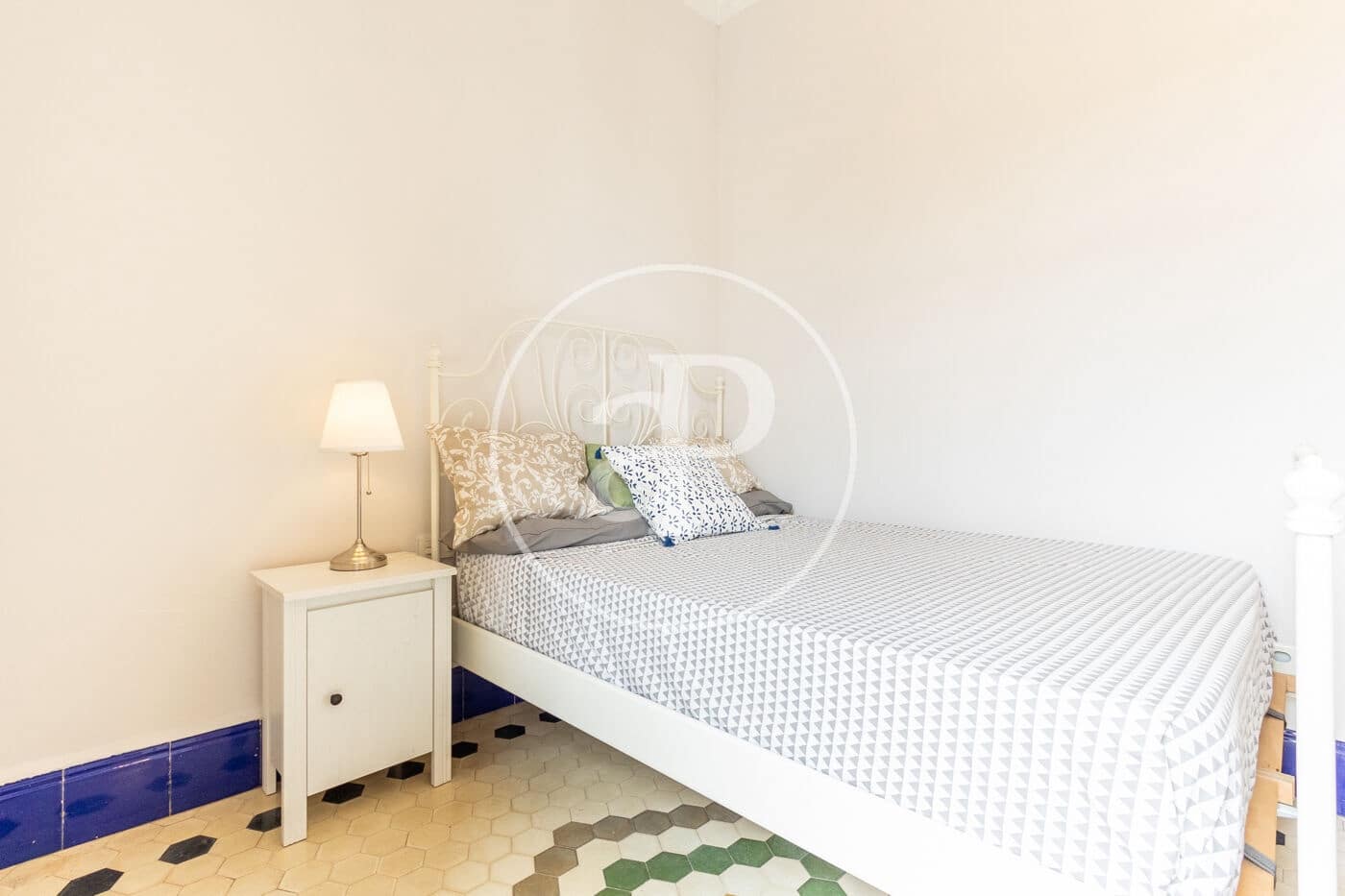 4 sovrum Lägenhet att hyra i Valencia stad - 2 000 € (Ref: 9666602)