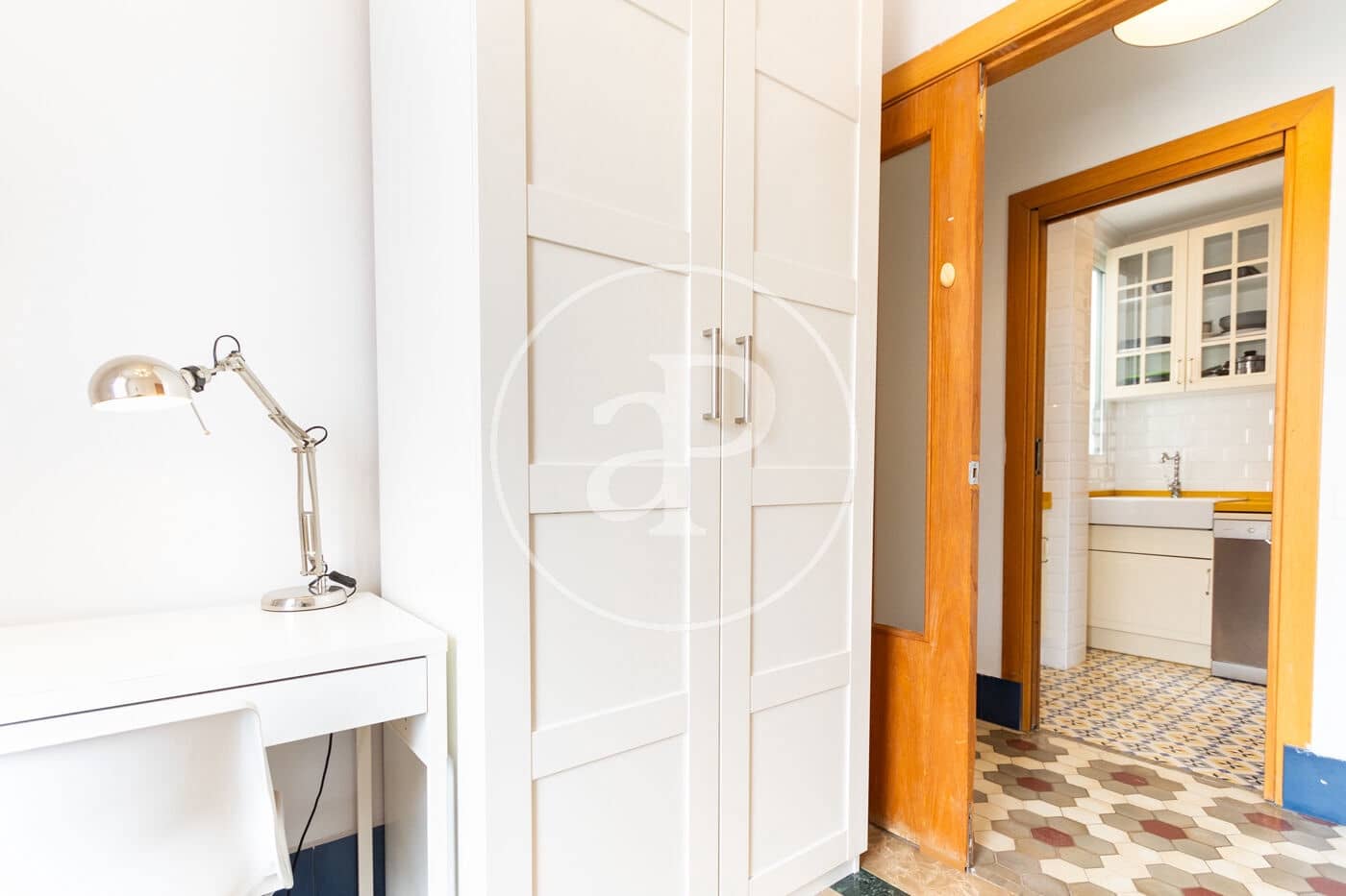 4 sovrum Lägenhet att hyra i Valencia stad - 2 000 € (Ref: 9666602)