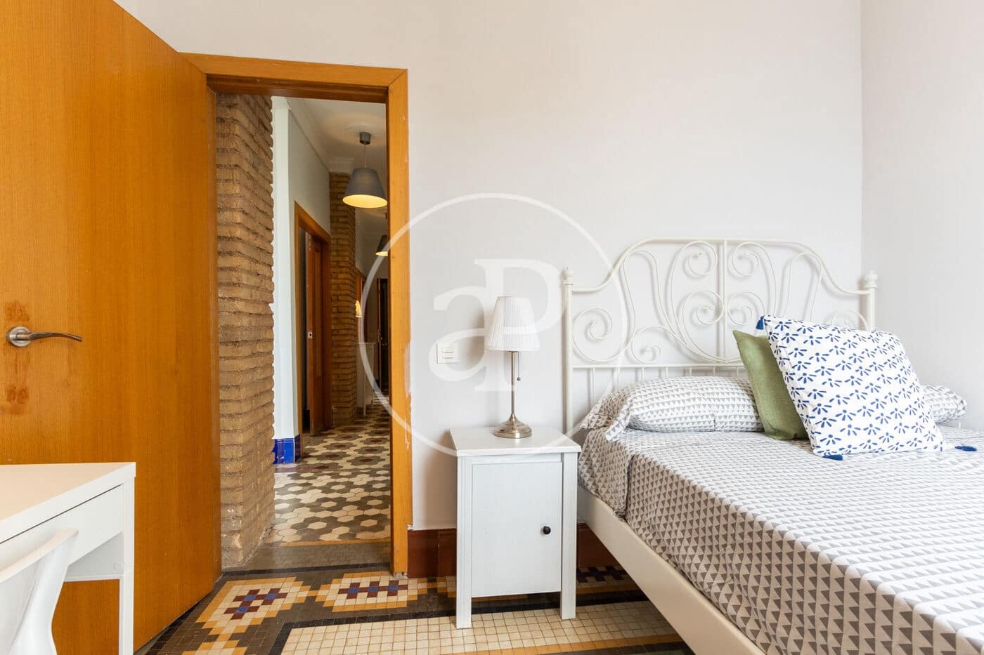 4 sovrum Lägenhet att hyra i Valencia stad - 2 000 € (Ref: 9666602)