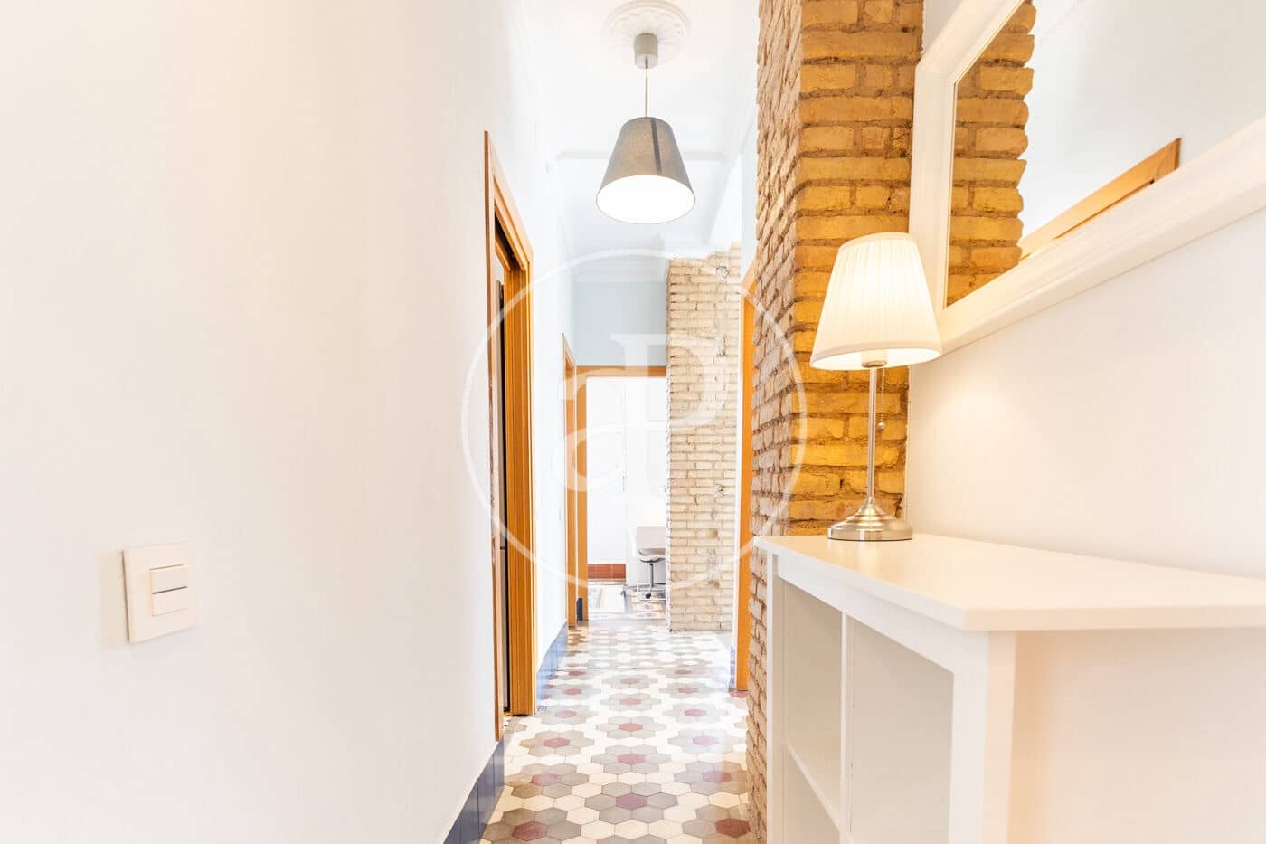 4 sovrum Lägenhet att hyra i Valencia stad - 2 000 € (Ref: 9666602)