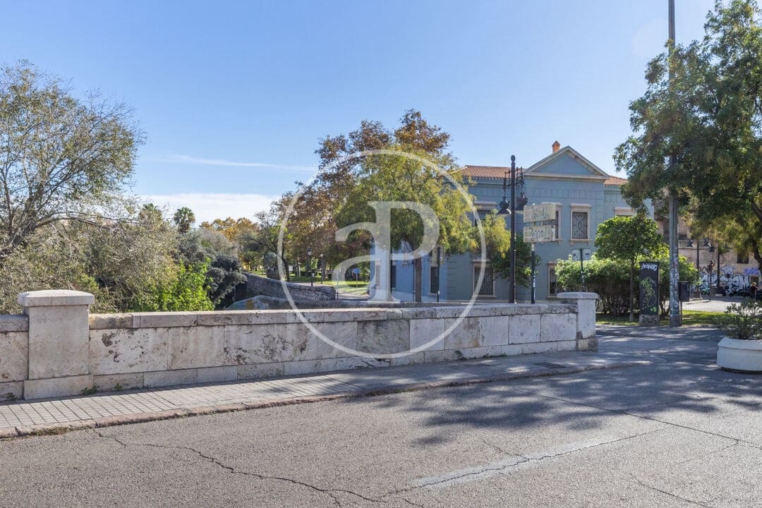 Appartement de 4 chambres à louer à Valence ville - 1 800 € (Ref: 9666602)