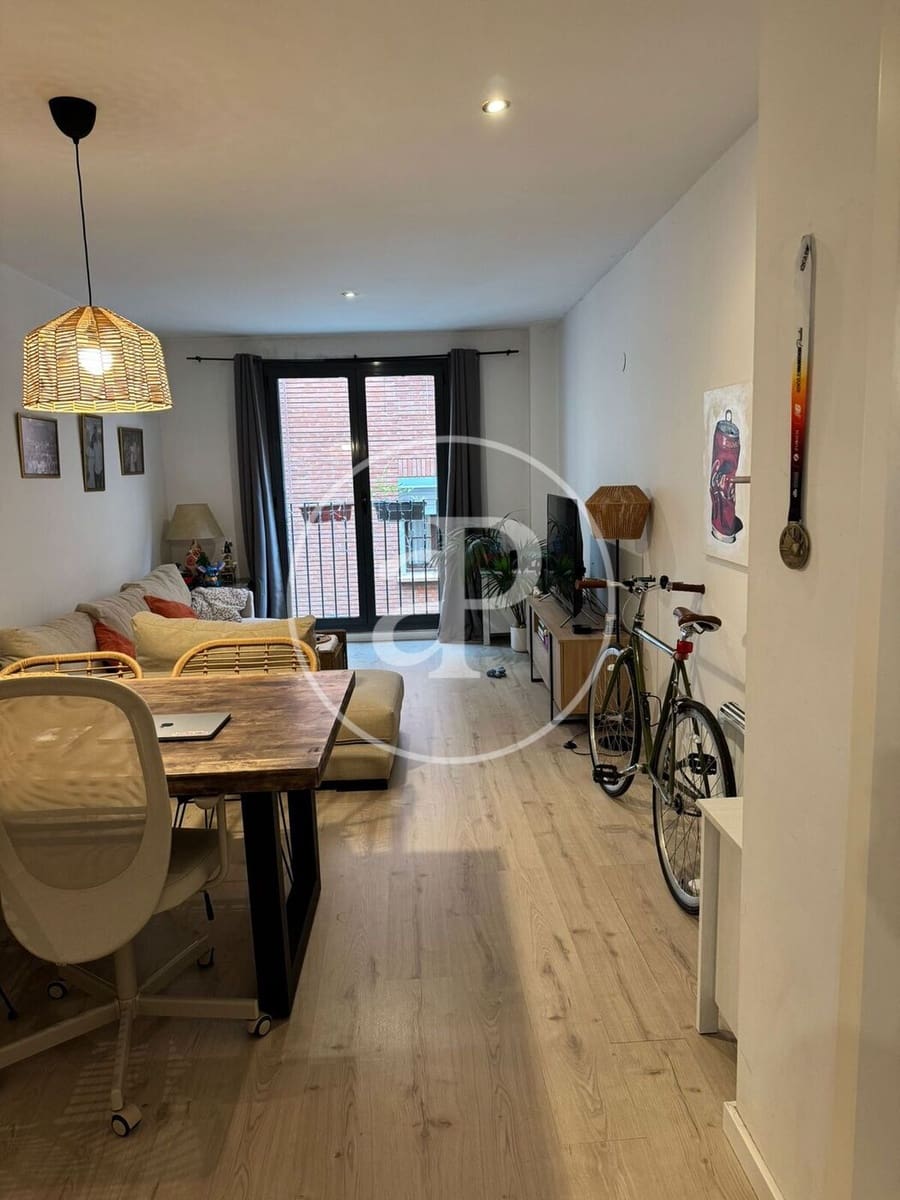 Apartamento de 2 habitaciones en València ciudad en alquiler - 1.850 € (Ref: 9666603)