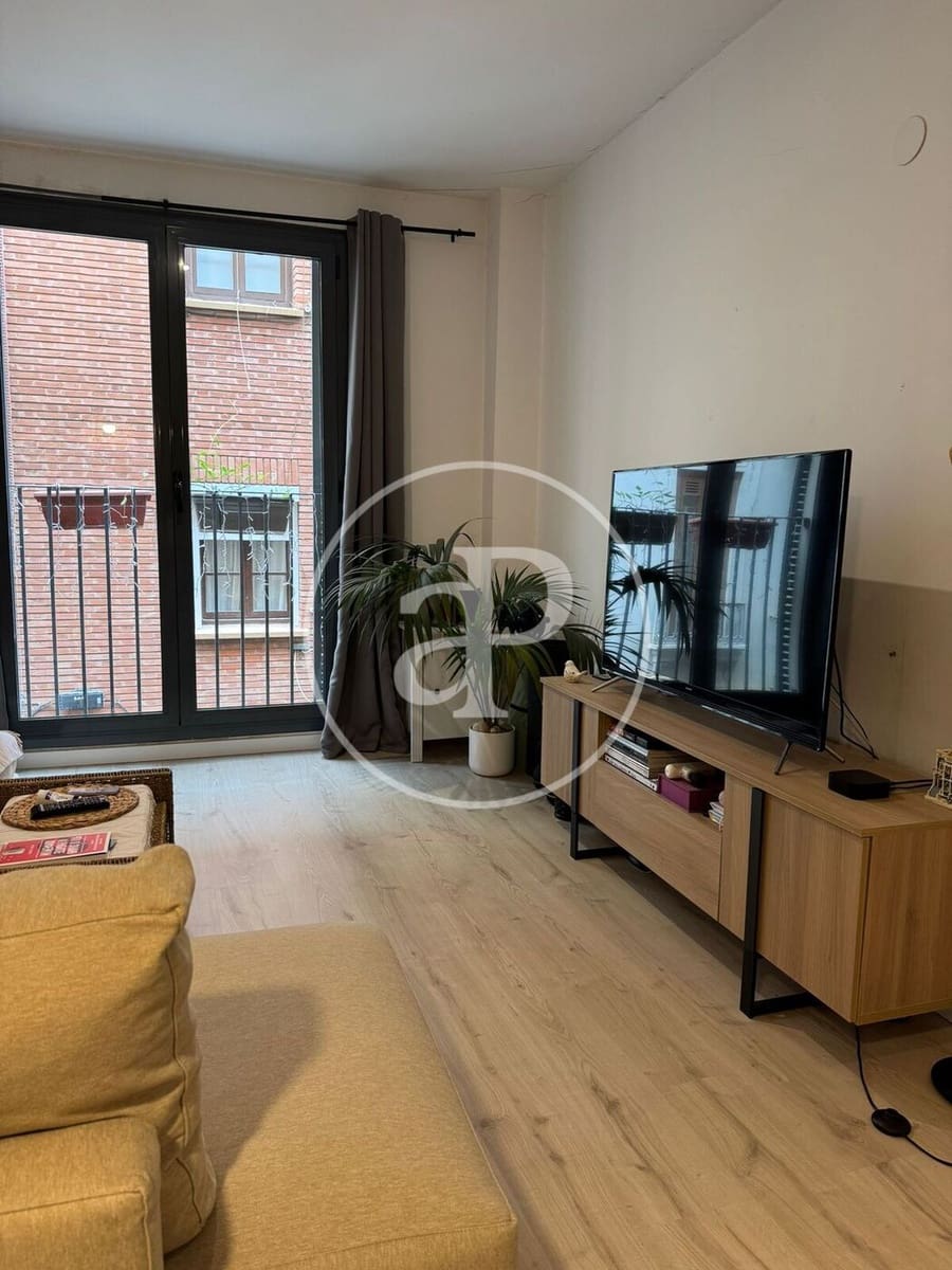 Apartamento de 2 habitaciones en València ciudad en alquiler - 1.850 € (Ref: 9666603)