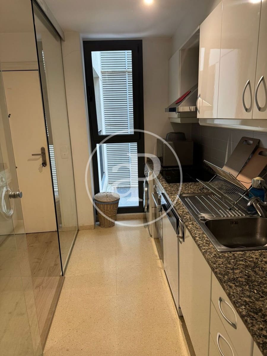 Apartamento de 2 habitaciones en València ciudad en alquiler - 1.850 € (Ref: 9666603)