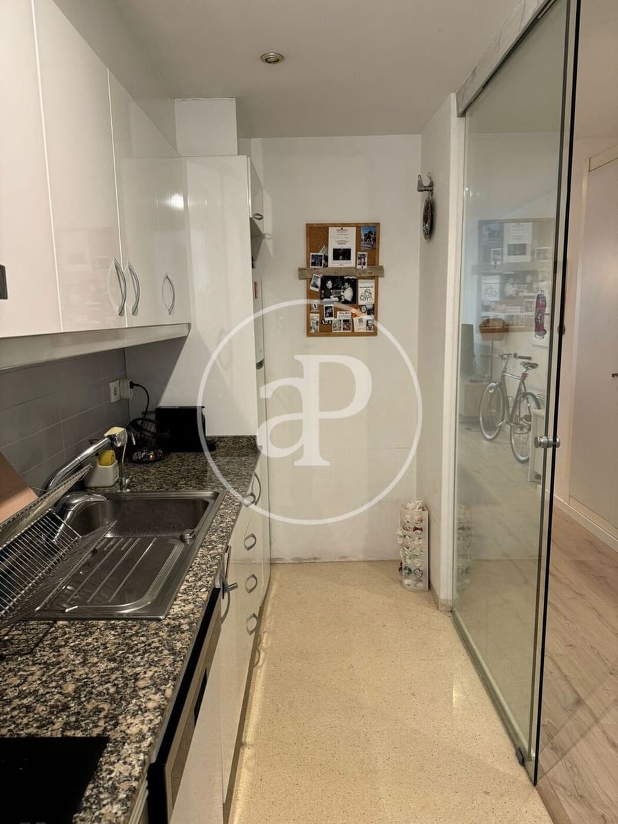 Apartamento de 2 habitaciones en València ciudad en alquiler - 1.850 € (Ref: 9666603)