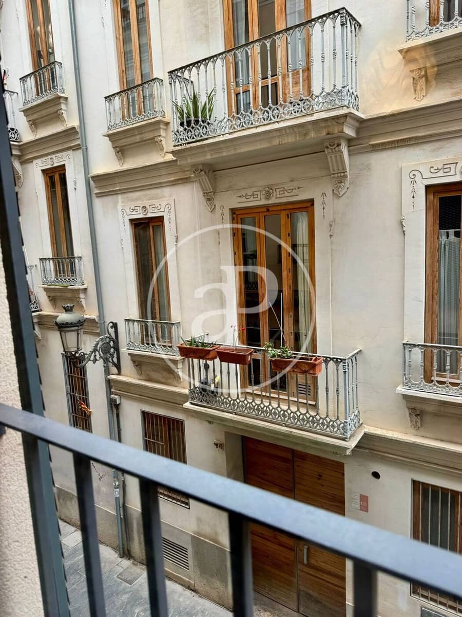 Apartamento de 2 habitaciones en València ciudad en alquiler - 1.850 € (Ref: 9666603)