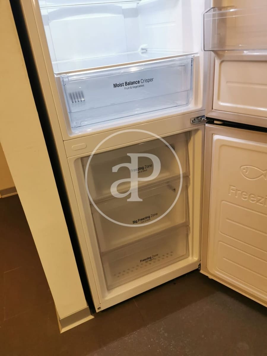 1 bedroom Villa for rent in Valencia city - € 1,150 (Ref: 9674310)