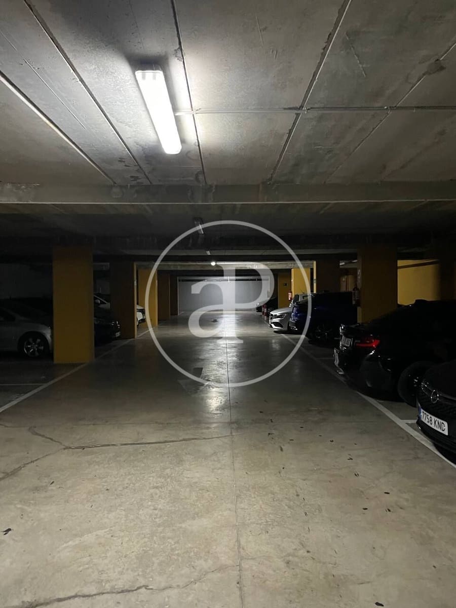 1 bedroom Villa for rent in Valencia city - € 1,150 (Ref: 9674310)