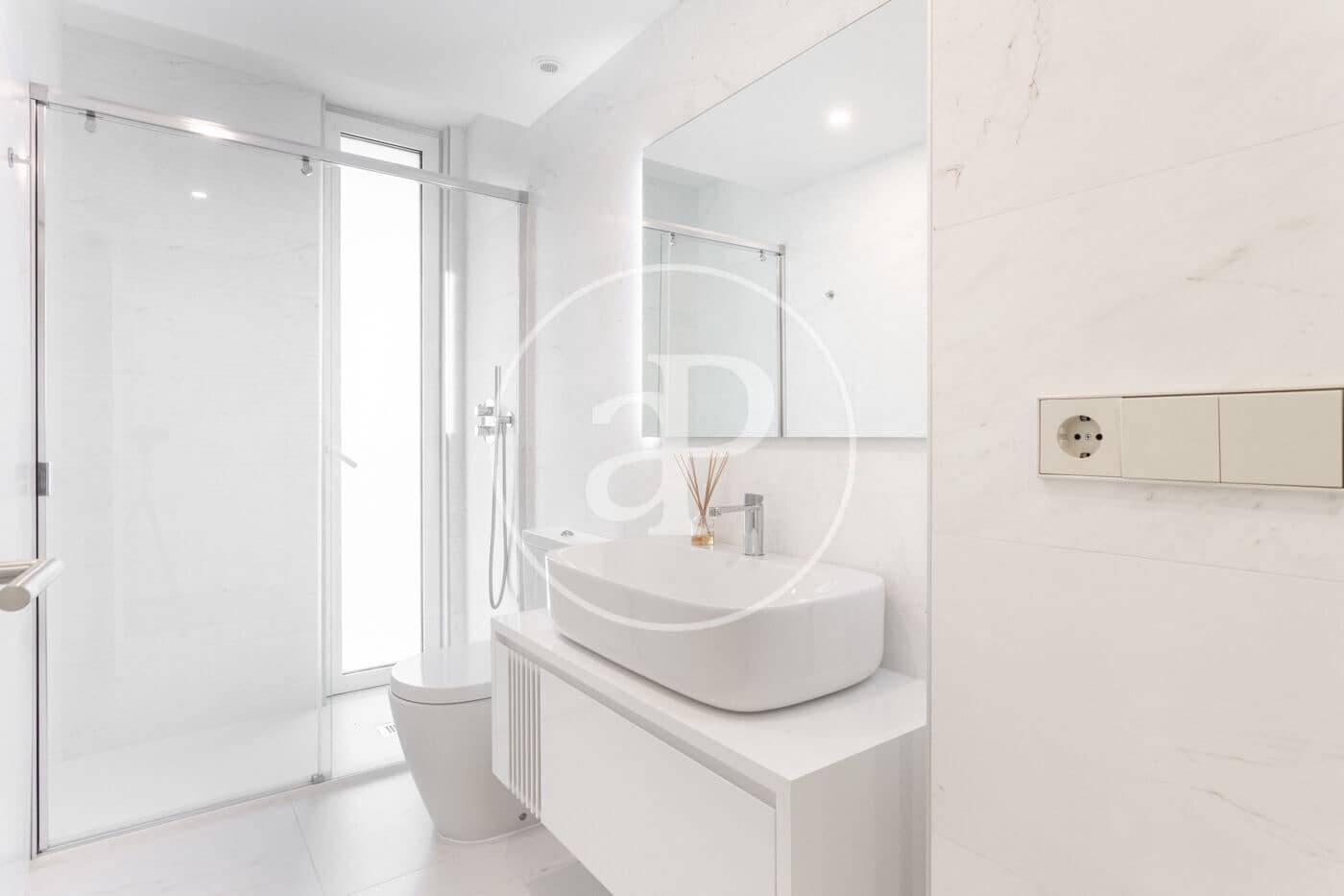 3 Zimmer Apartment zu vermieten in Valencia Stadt mit Pool - 4.600 € (Ref: 9674311)