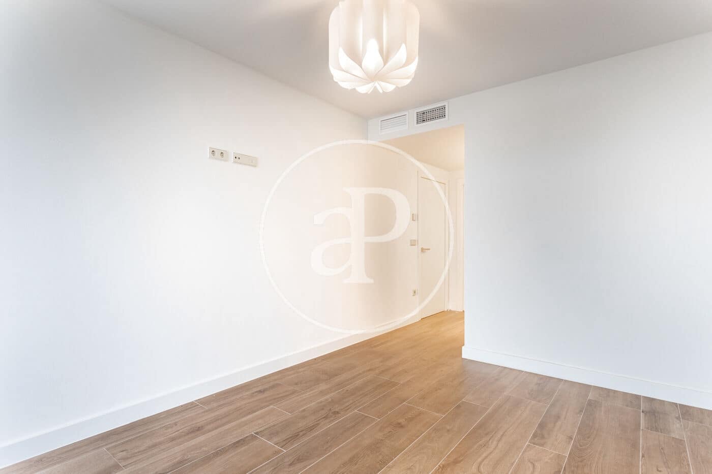 3 Zimmer Apartment zu vermieten in Valencia Stadt mit Pool - 4.600 € (Ref: 9674311)