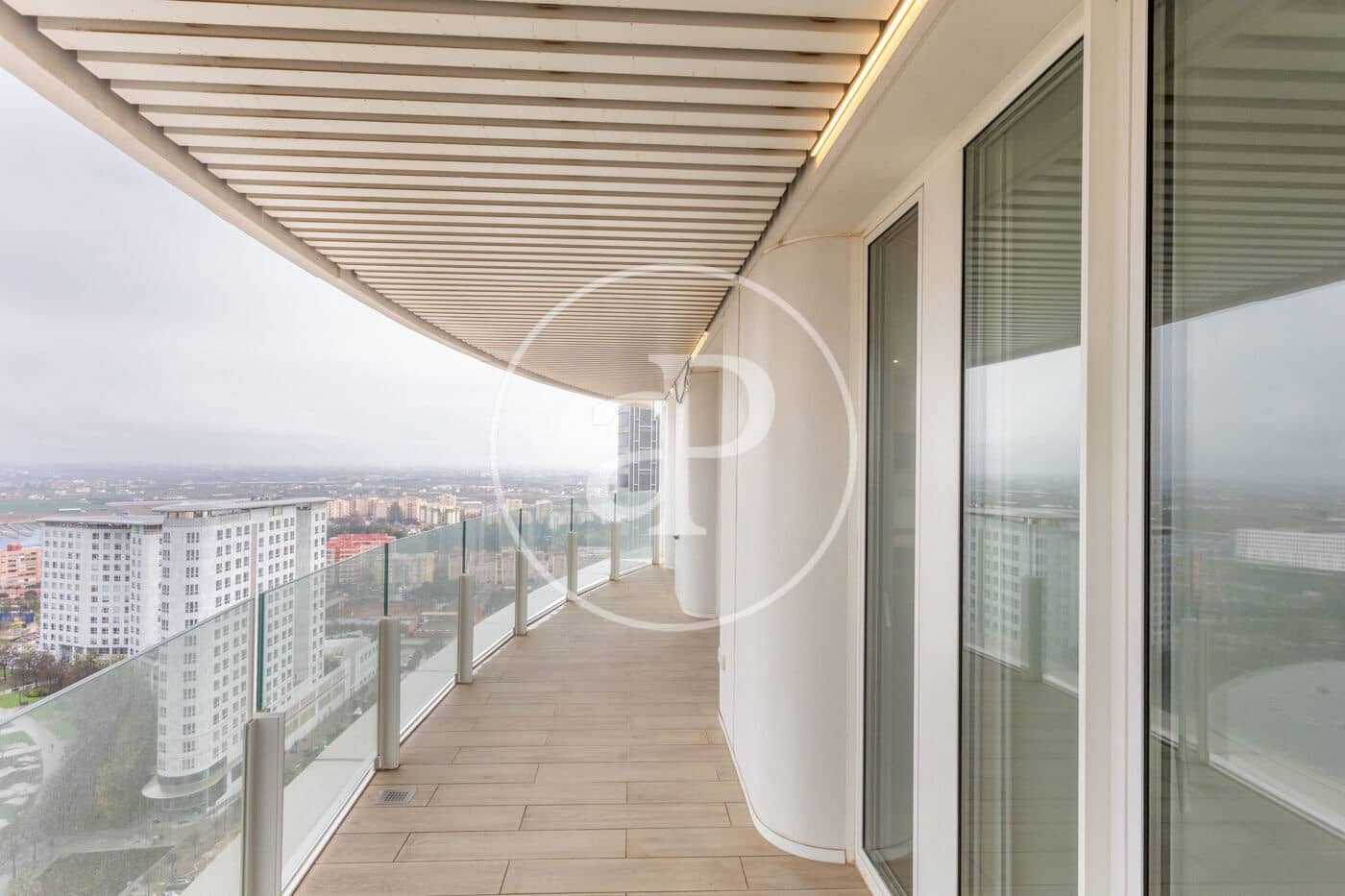 3 Zimmer Apartment zu vermieten in Valencia Stadt mit Pool - 4.600 € (Ref: 9674311)