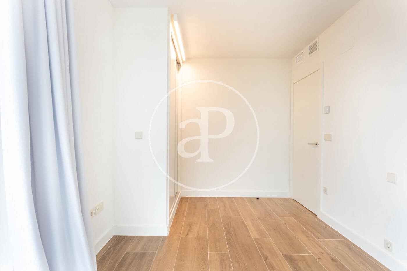 3 Zimmer Apartment zu vermieten in Valencia Stadt mit Pool - 4.600 € (Ref: 9674311)