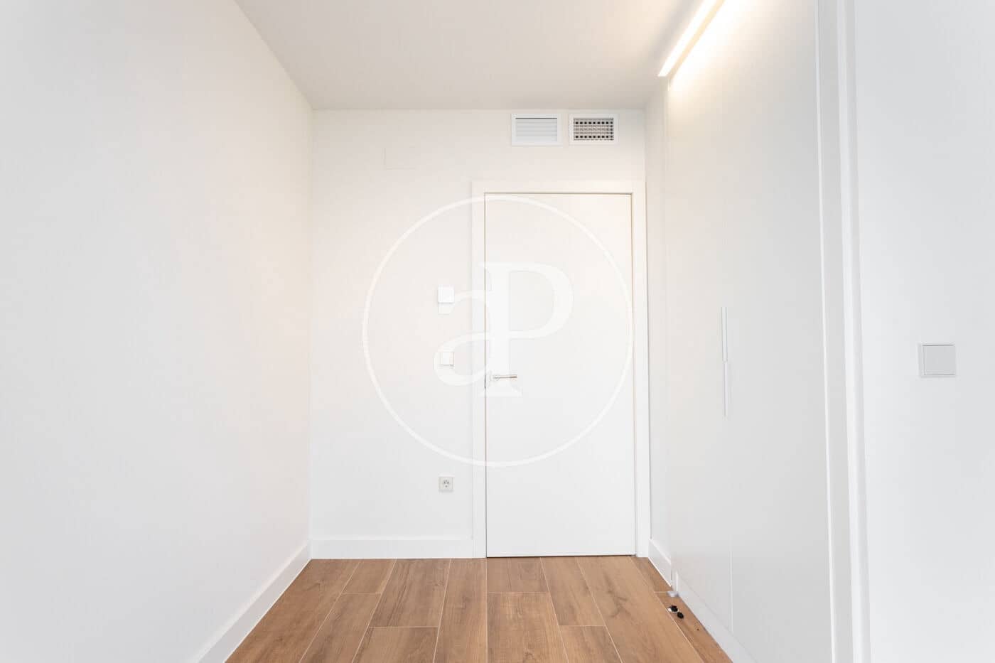 3 Zimmer Apartment zu vermieten in Valencia Stadt mit Pool - 4.600 € (Ref: 9674311)