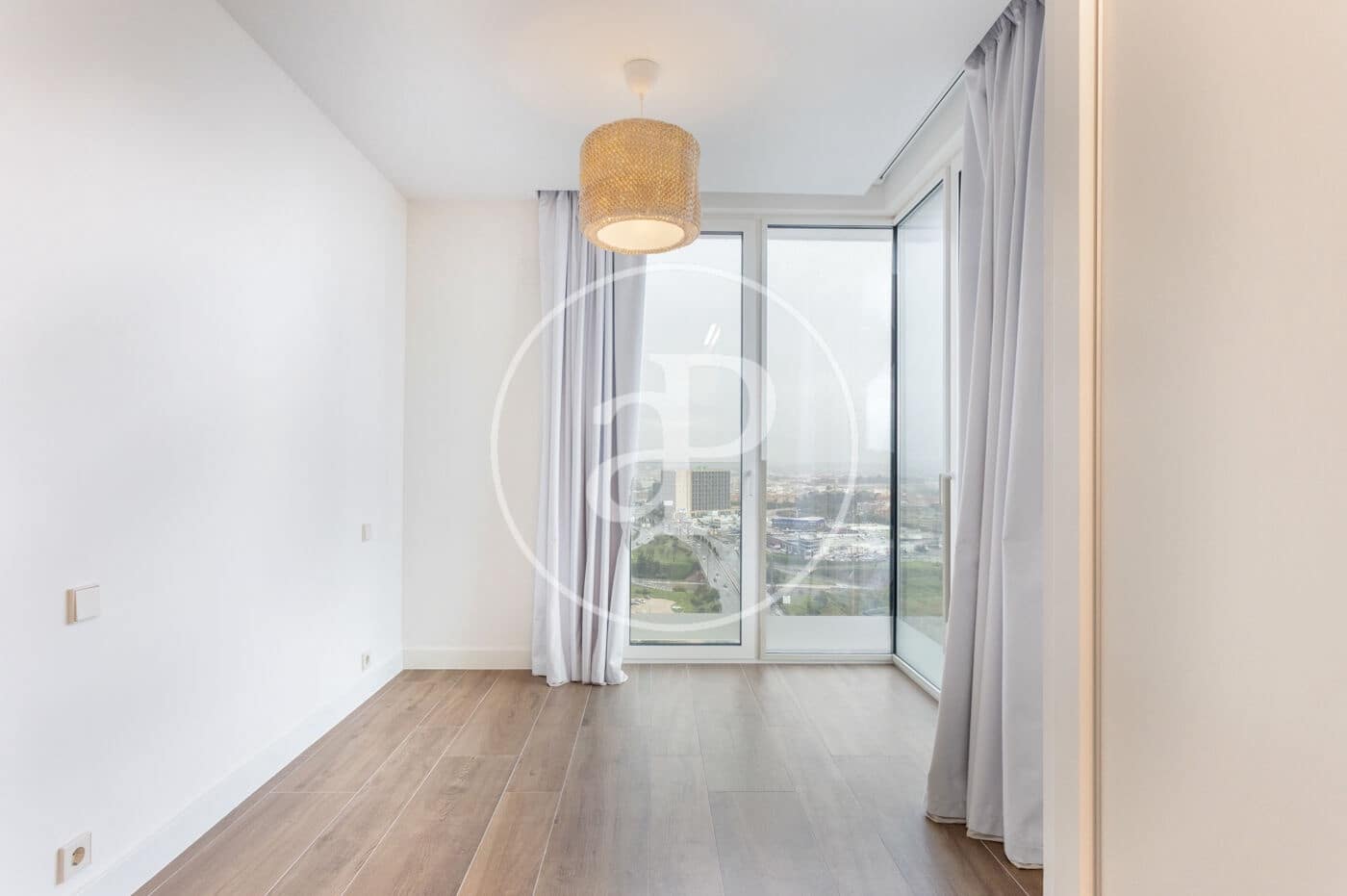 3 Zimmer Apartment zu vermieten in Valencia Stadt mit Pool - 4.600 € (Ref: 9674311)