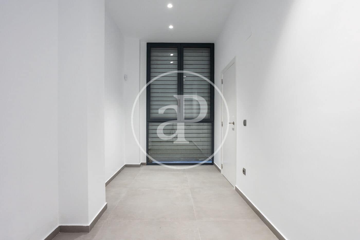 Apartamento de 2 habitaciones en València ciudad en alquiler - 1.100 € (Ref: 9674312)