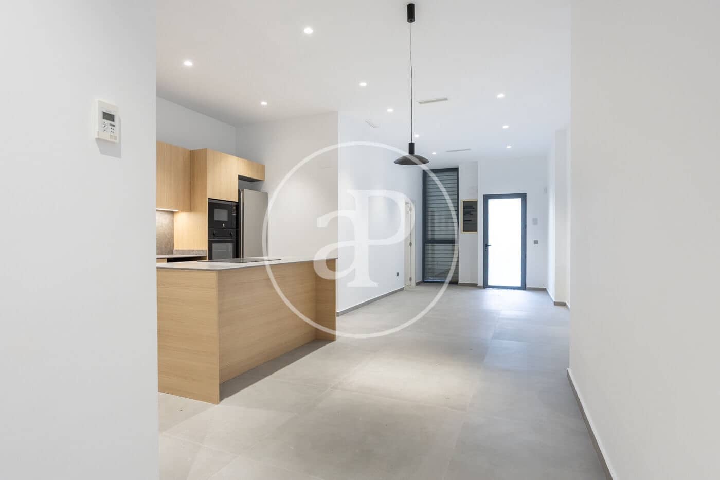 Apartamento de 2 habitaciones en València ciudad en alquiler - 1.100 € (Ref: 9674312)