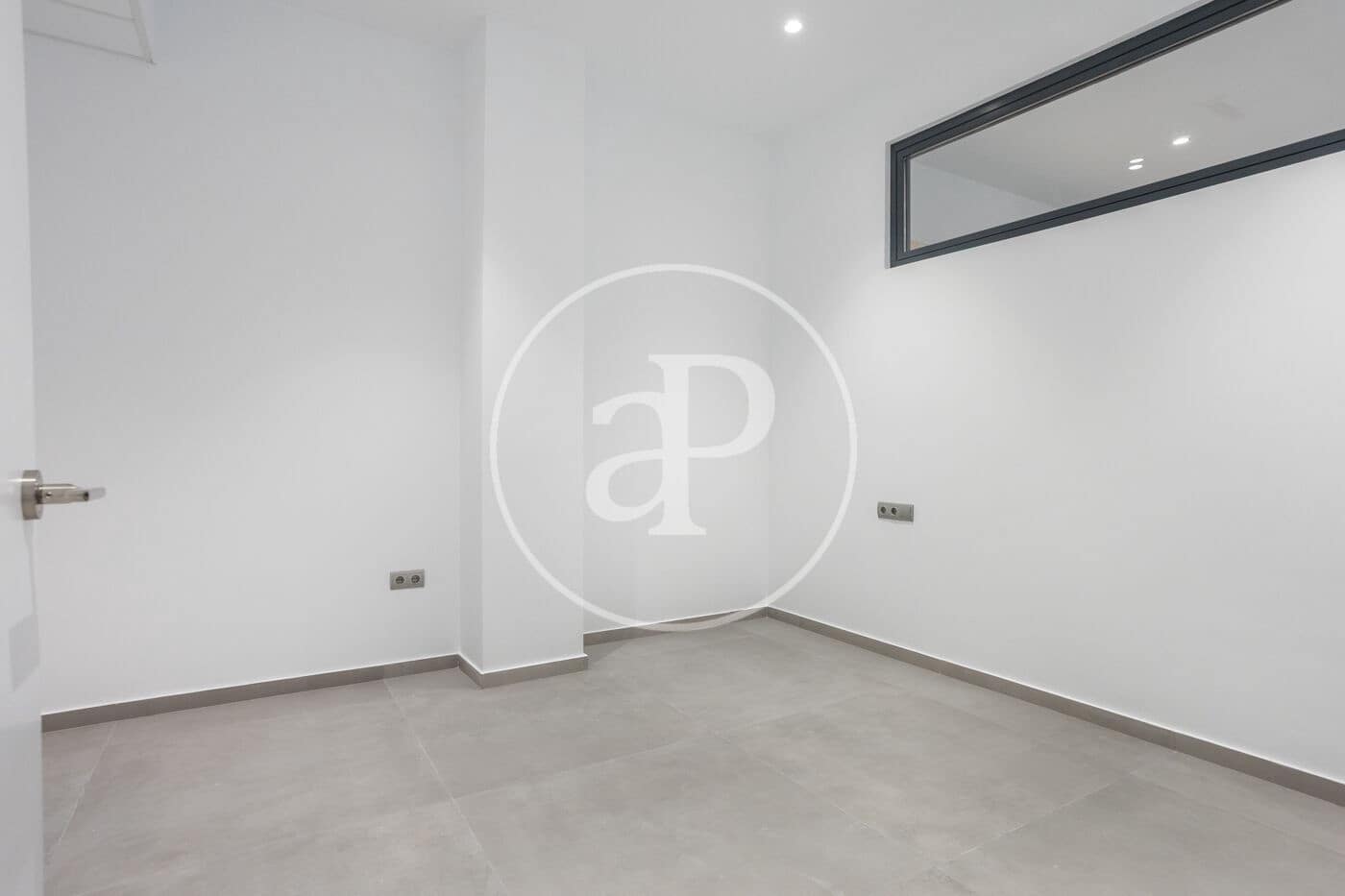 Apartamento de 2 habitaciones en València ciudad en alquiler - 1.100 € (Ref: 9674312)